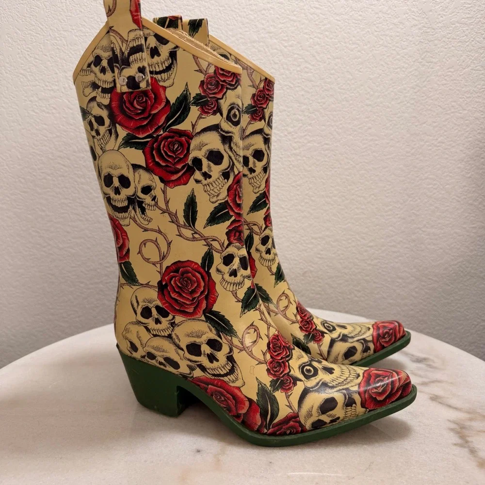 Nomad Yippy cowboy-style rubber rain boots with a skull and rose pattern Size 6‎ - Picture 6 of 7